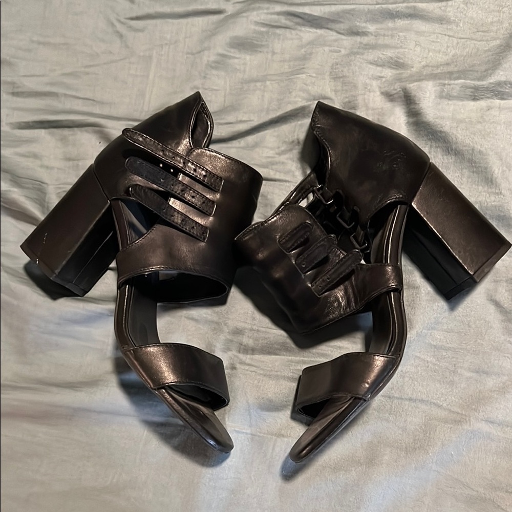 Zara Black Heeled Sandals with Chunky Block Heel